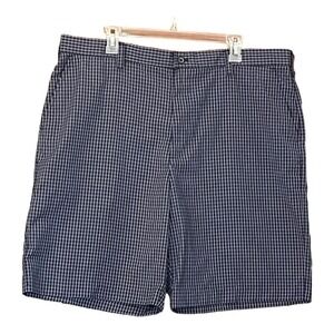 IZOD Golf Mens Size 40 Navy Blue White Gingham Plaid Flat Front Shorts Polyester